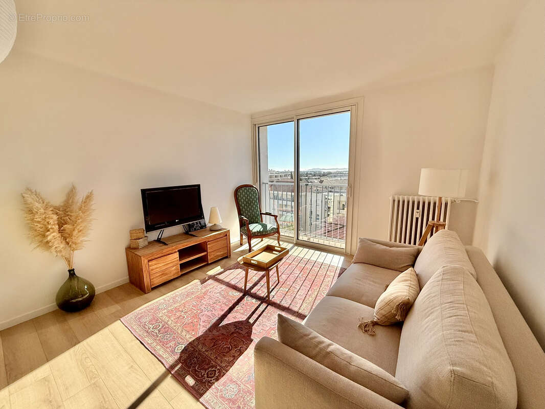 Appartement à HYERES