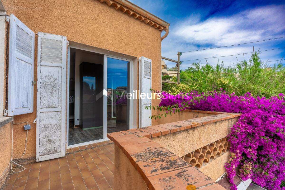 Maison à FREJUS