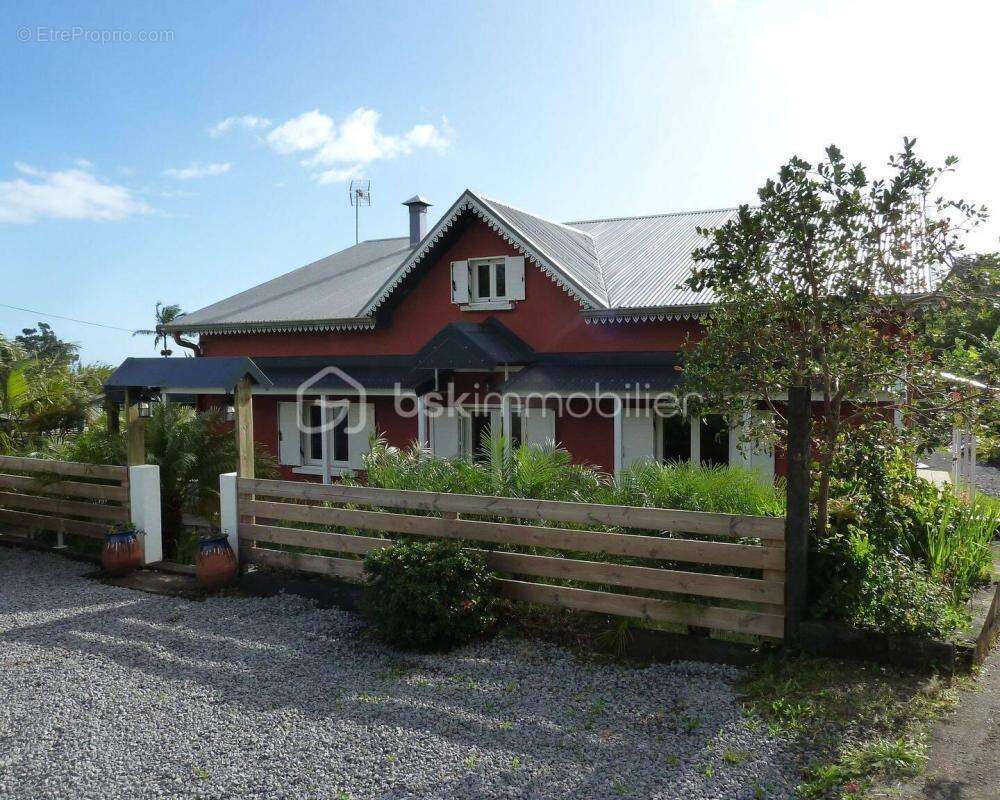 Maison à SAINT-JOSEPH