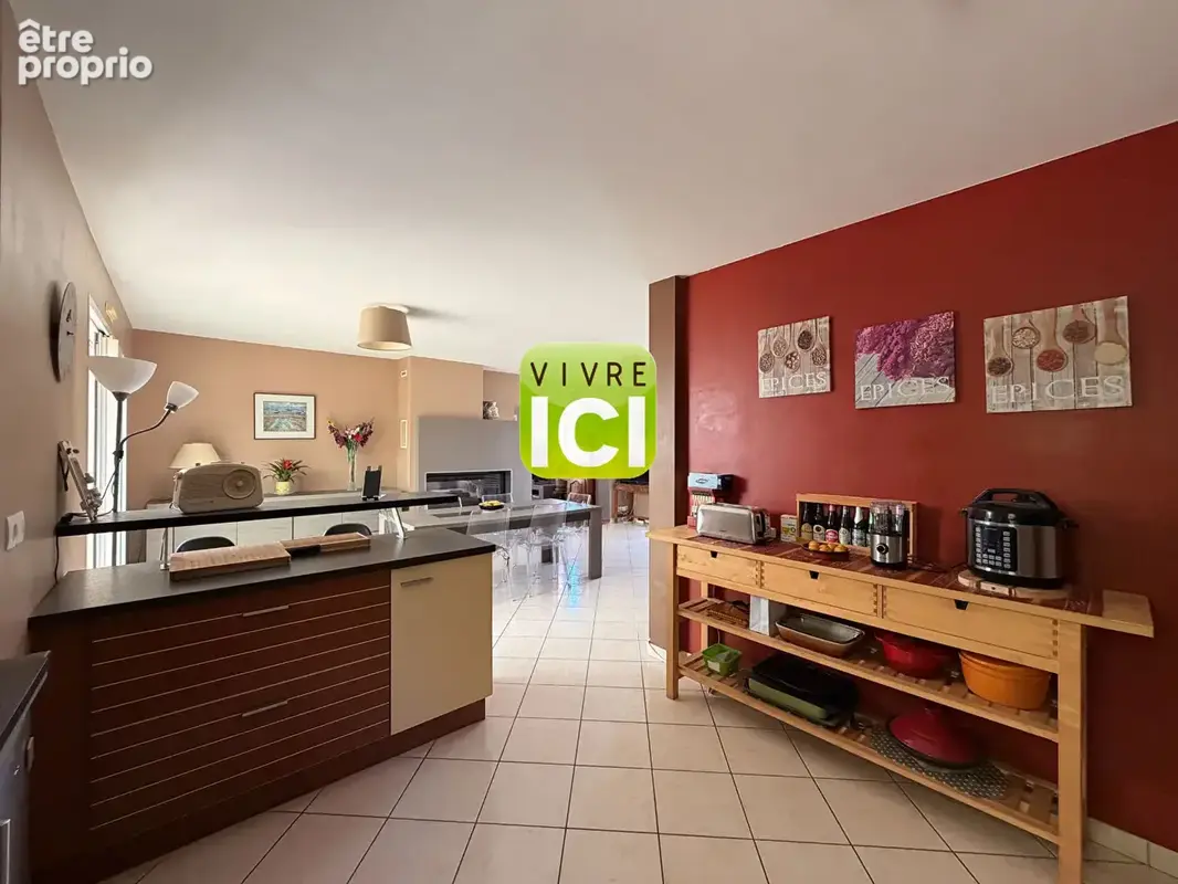 Maison de plain-pied proche commerces -  Calme - Pas de travaux - CROSSAC - photo 3