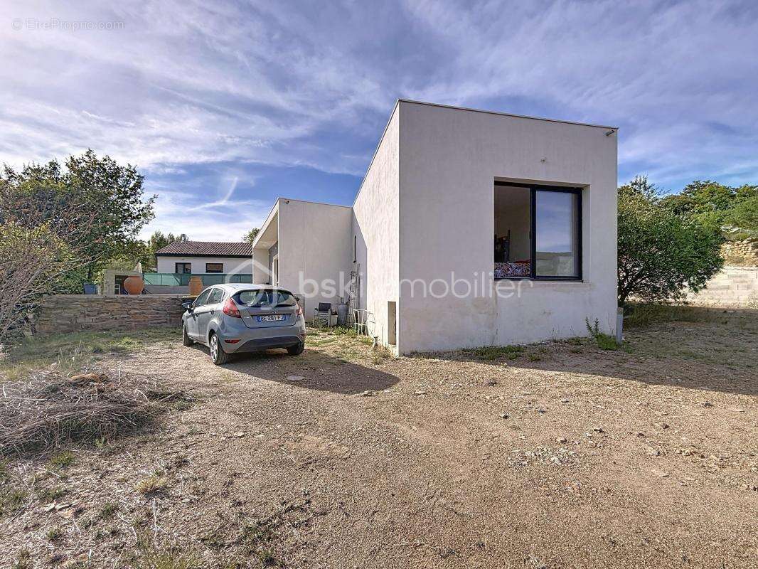 Maison à SAINT-JEAN-DE-LA-BLAQUIERE