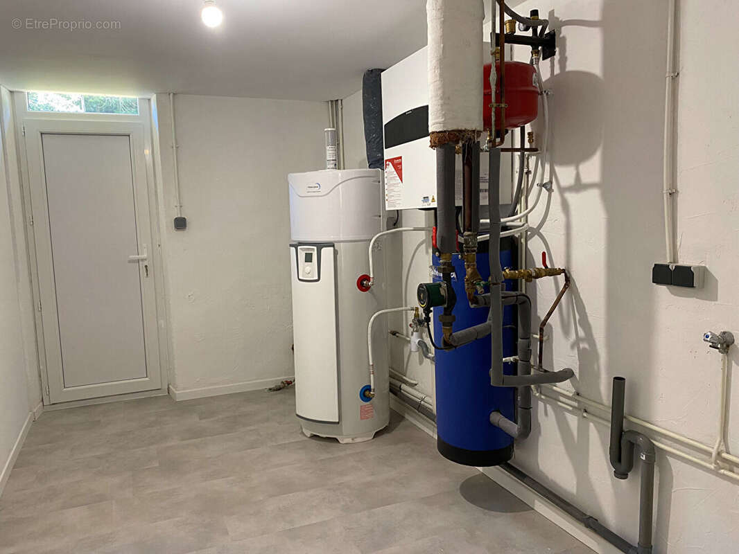 Maison à CARSAC-AILLAC