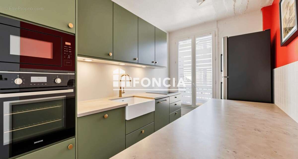 Grand studio en etage eleve! - photo 8