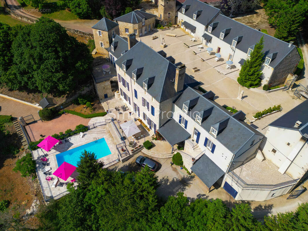 Maison à AVALLON