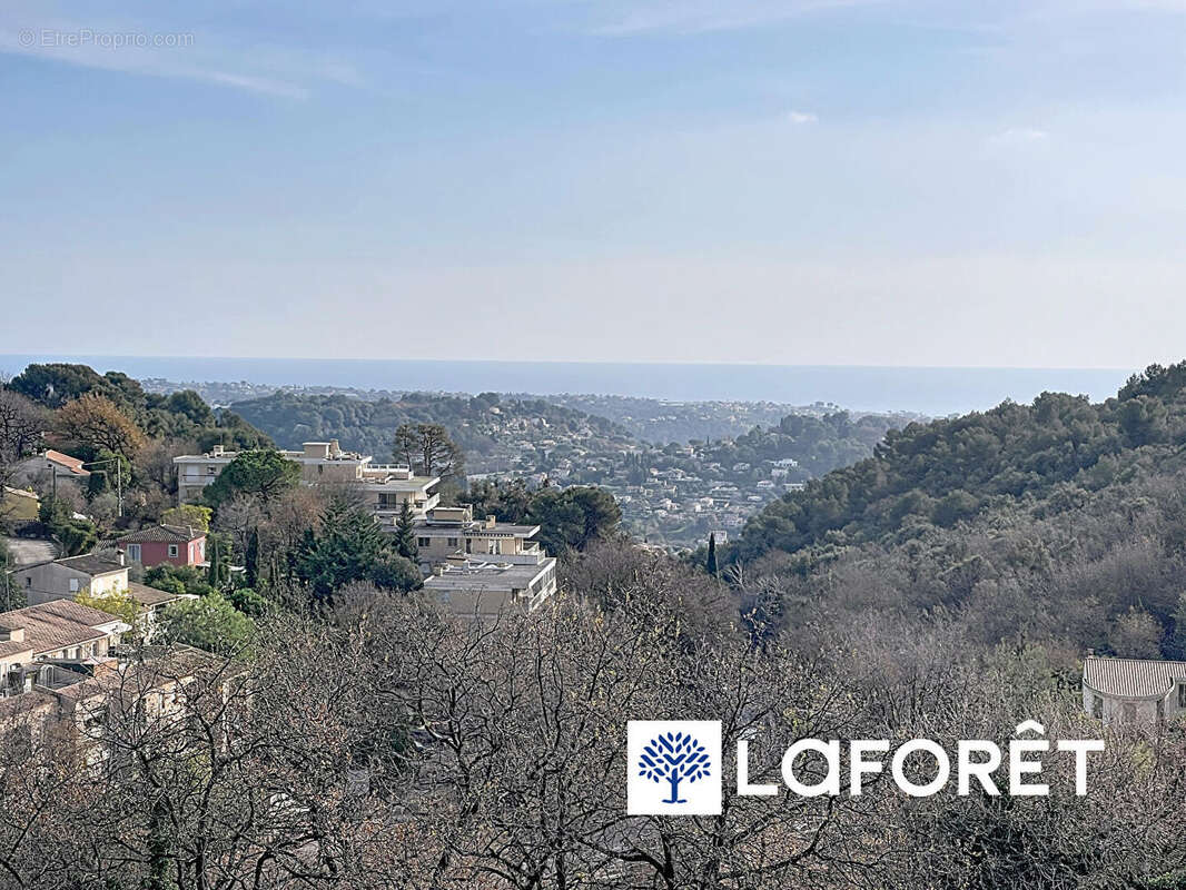 Appartement à VENCE