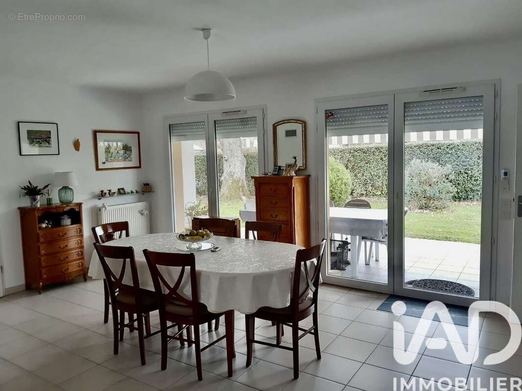 Photo 8 - Maison à IZON