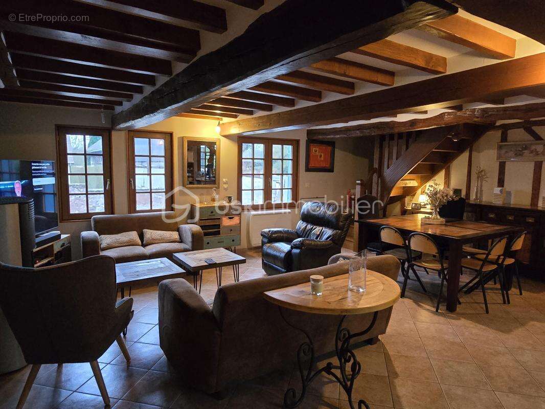 Maison à FEUQUIERES