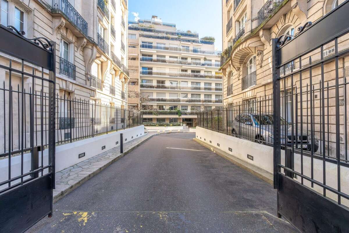 Appartement à PARIS-12E