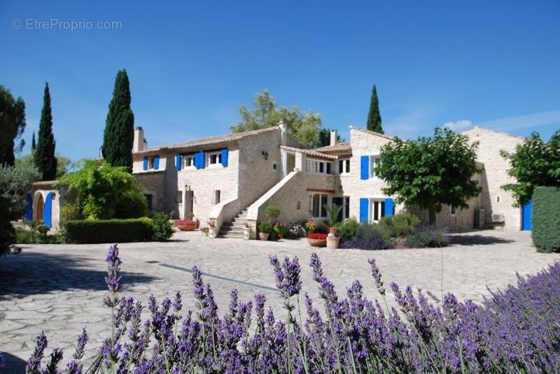 Appartement à BOLLENE