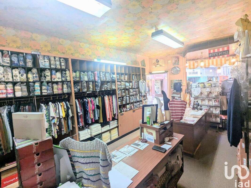 Photo 4 - Commerce à HYERES