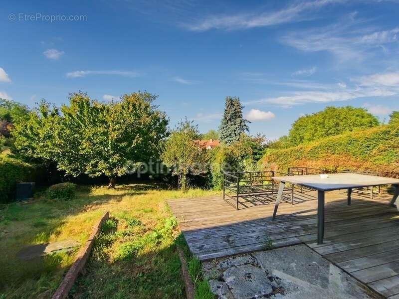 Maison à NEUVILLE-SAINT-AMAND