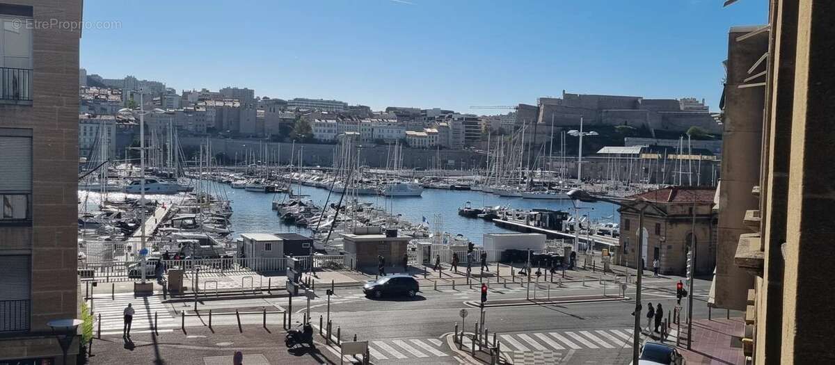 Appartement à MARSEILLE-2E