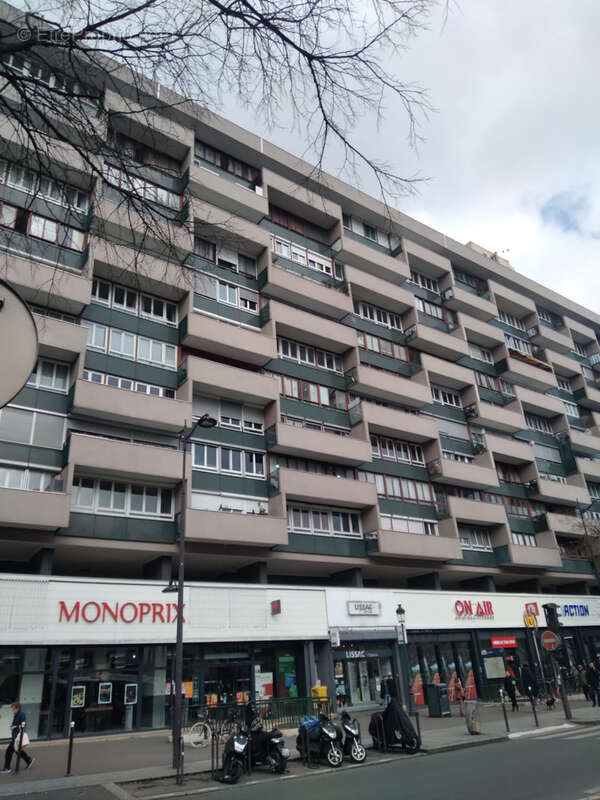 Appartement à PARIS-19E