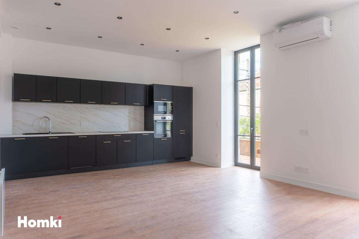 Appartement à SAINT-GEORGES-DE-RENEINS