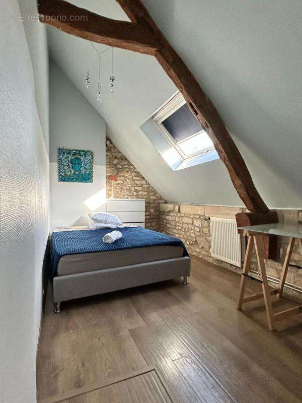 Charmante maison en pierres de 7 pieces, 5 chambres - photo 12