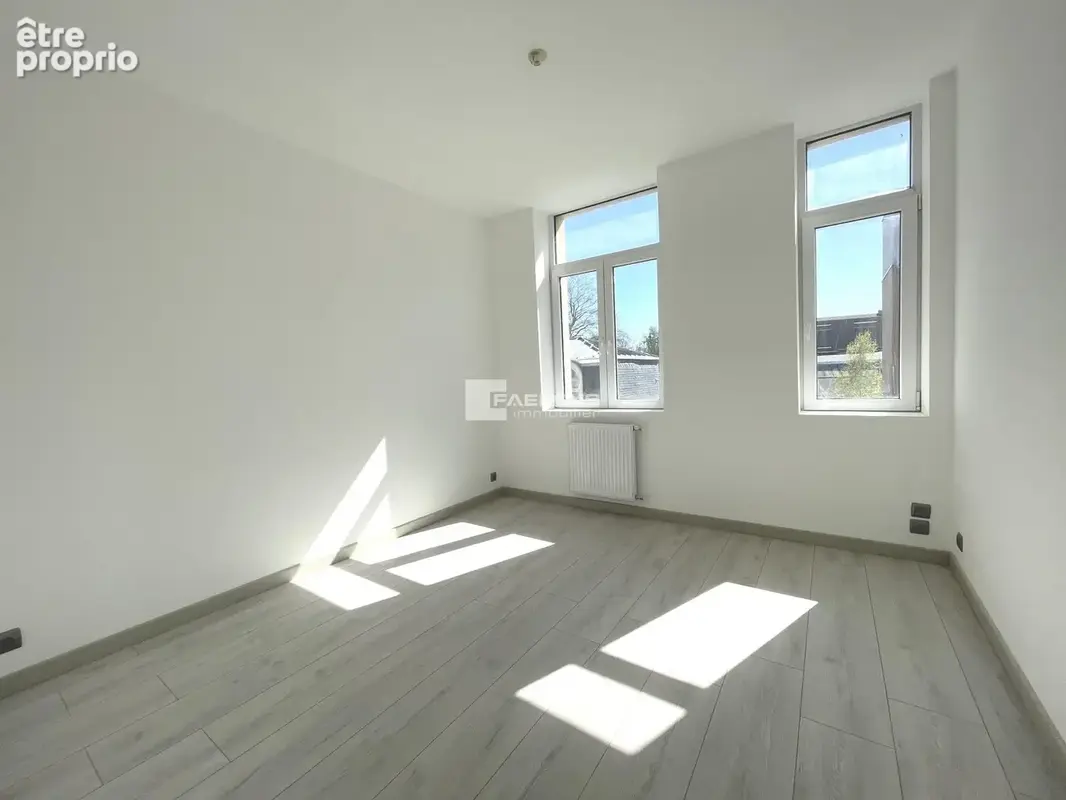 Appartement 3 pièces 57 m² à vendre à Lille (59000) - photo 2