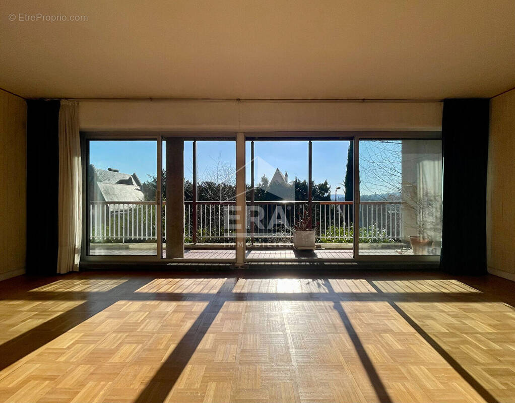 Appartement à SEVRES