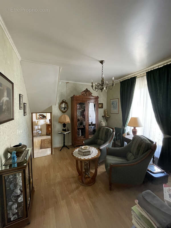 Maison à ETAIN