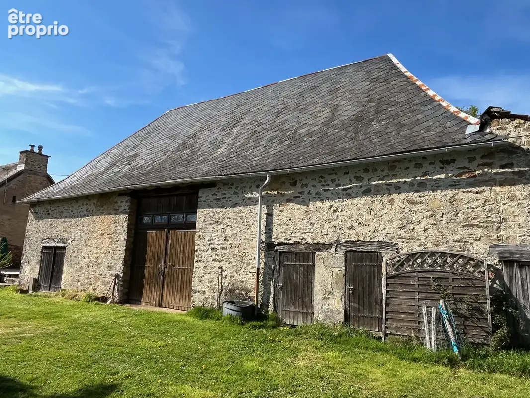 Charmante maison en pierre avec cachet authentique, proche de Jumilhac-le-Grand - photo 12