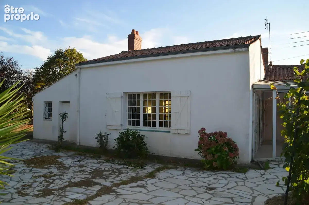 Maison 4 pièces 121 m² à vendre à Thire (85210) - photo 8
