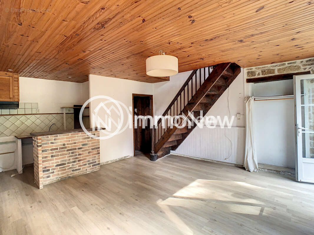 propriété de charme /Le Val Saint Père/ 6 Logements, 3.5 hectares - photo 10