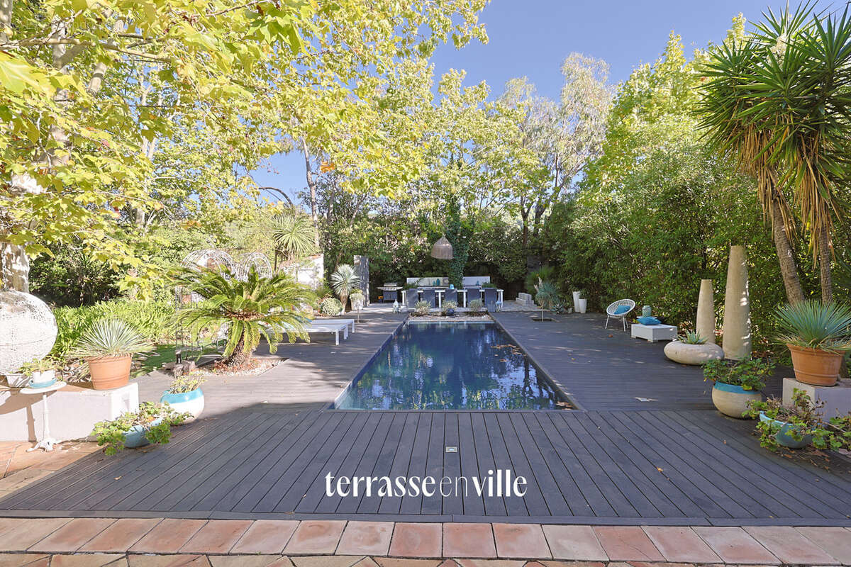 Appartement à LA CRAU