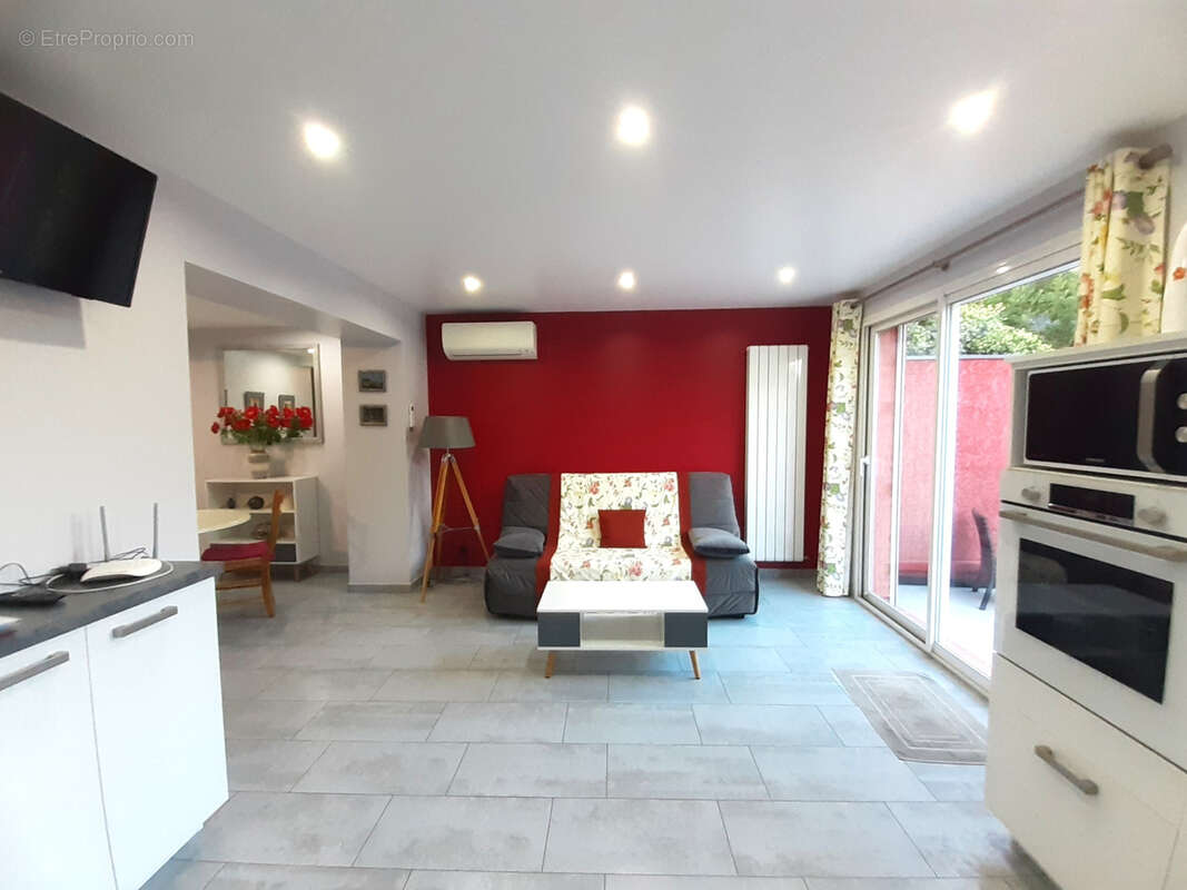 Maison à SAINT-GENIS-DES-FONTAINES