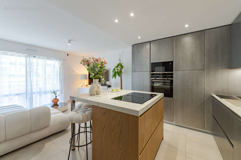 Appartement à MARSEILLE-8E