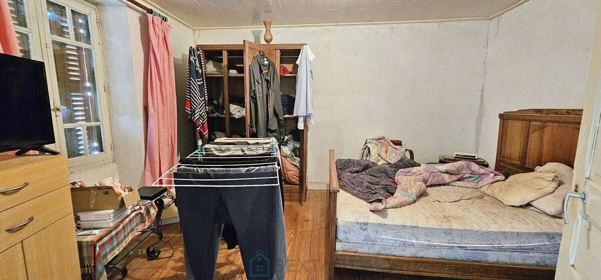 Maison à CENAC-ET-SAINT-JULIEN