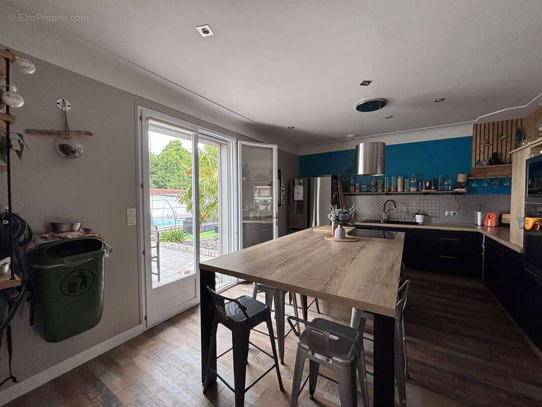 Maison 155 m² à Mouilleron-Le-Captif  - photo 3