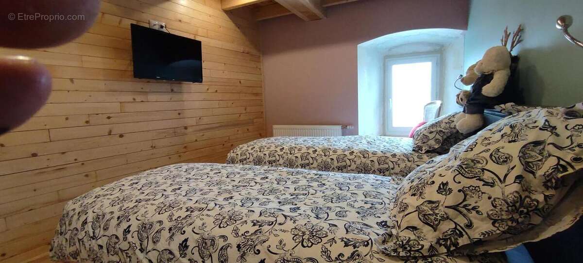 Maison à SAINT-AGREVE