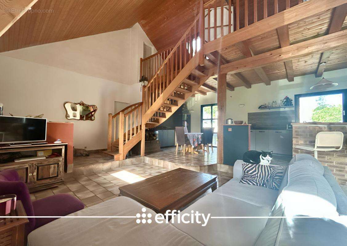 Maison à LA CHAPELLE-SUR-ERDRE