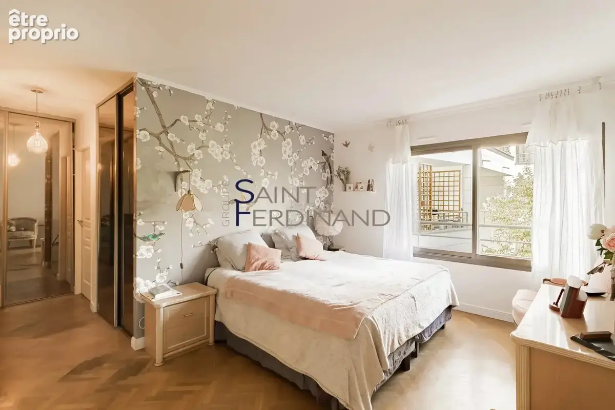 Levallois Perret - Appartement familial 4 chambres + Terrasse - parking inclus - photo 8