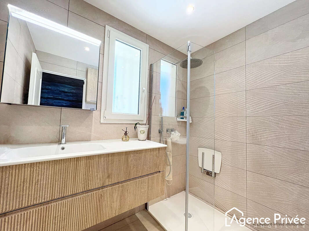 Appartement à CAGNES-SUR-MER