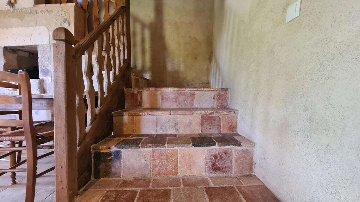 Jolie maison de village. 4 chambres, jardin clos, piscine. Proche Aubeterre. - photo 12