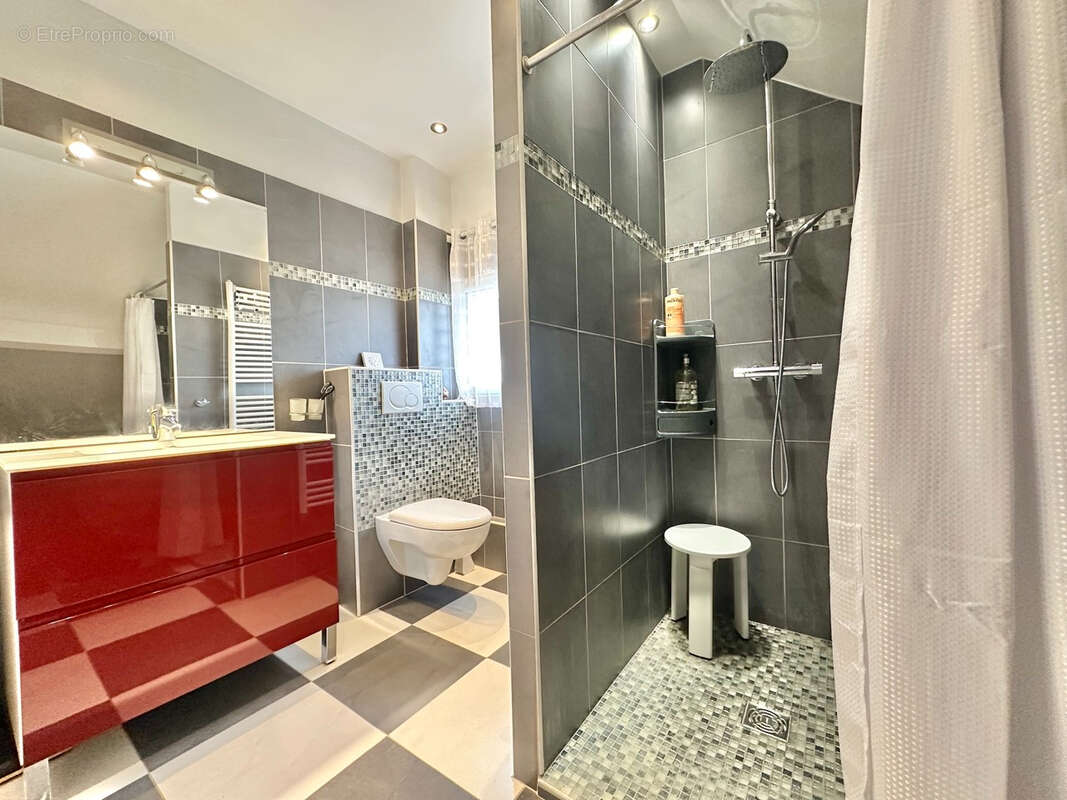 Maison à CRECY-LA-CHAPELLE