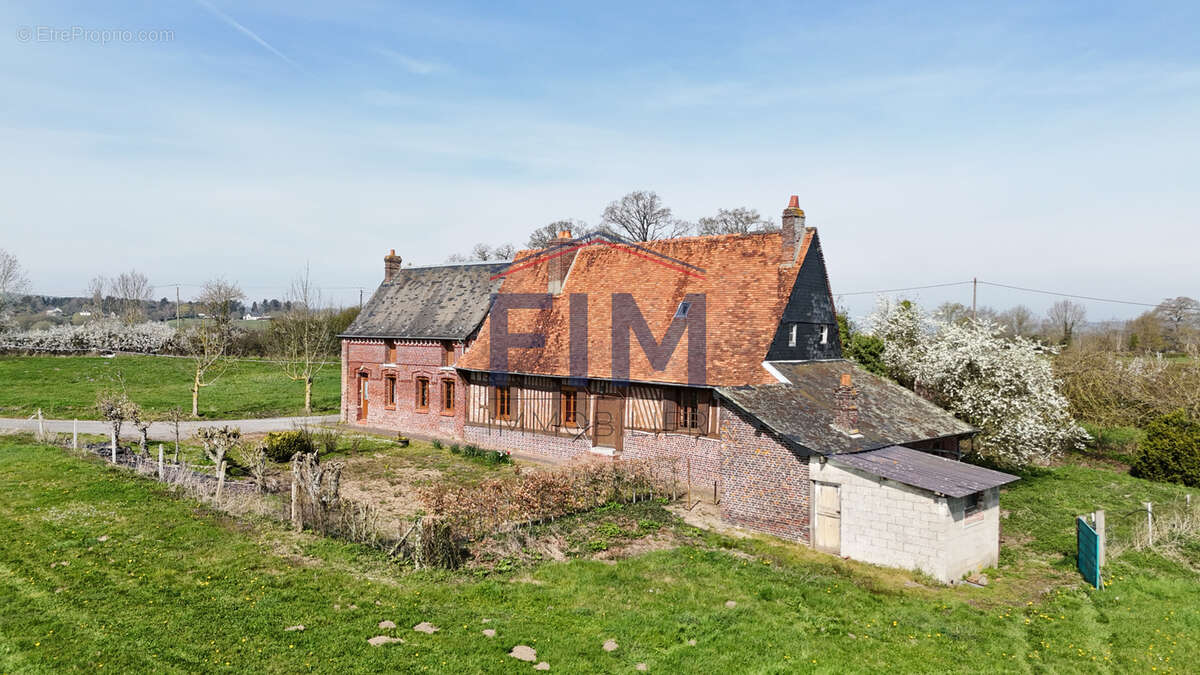 Maison à NEUFCHATEL-EN-BRAY