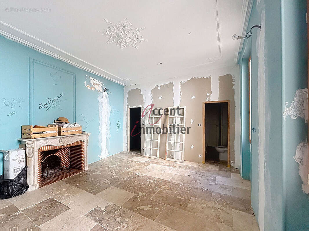 Appartement à L'ISLE-SUR-LA-SORGUE