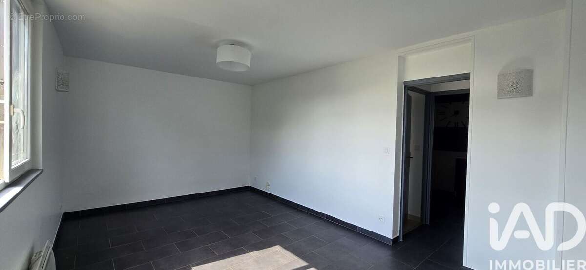 Photo 7 - Appartement à SAINTE-GENEVIEVE-DES-BOIS