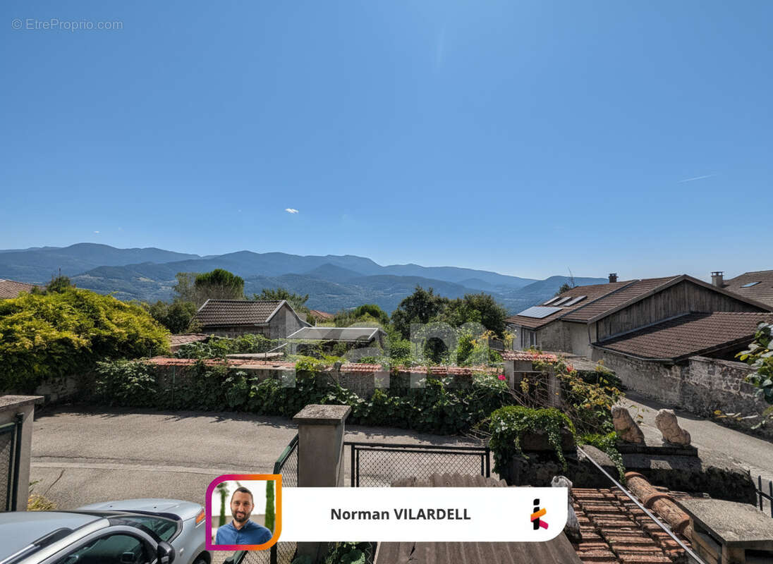 Maison à SAINT-ISMIER