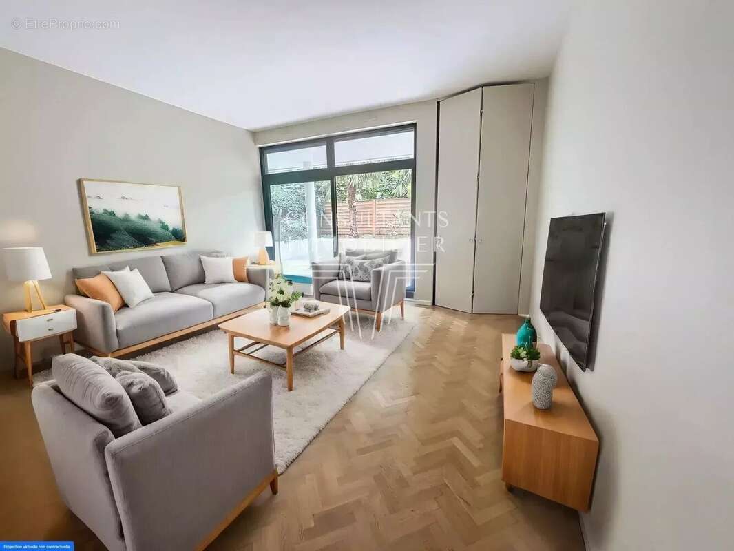 Appartement à NEUILLY-SUR-SEINE