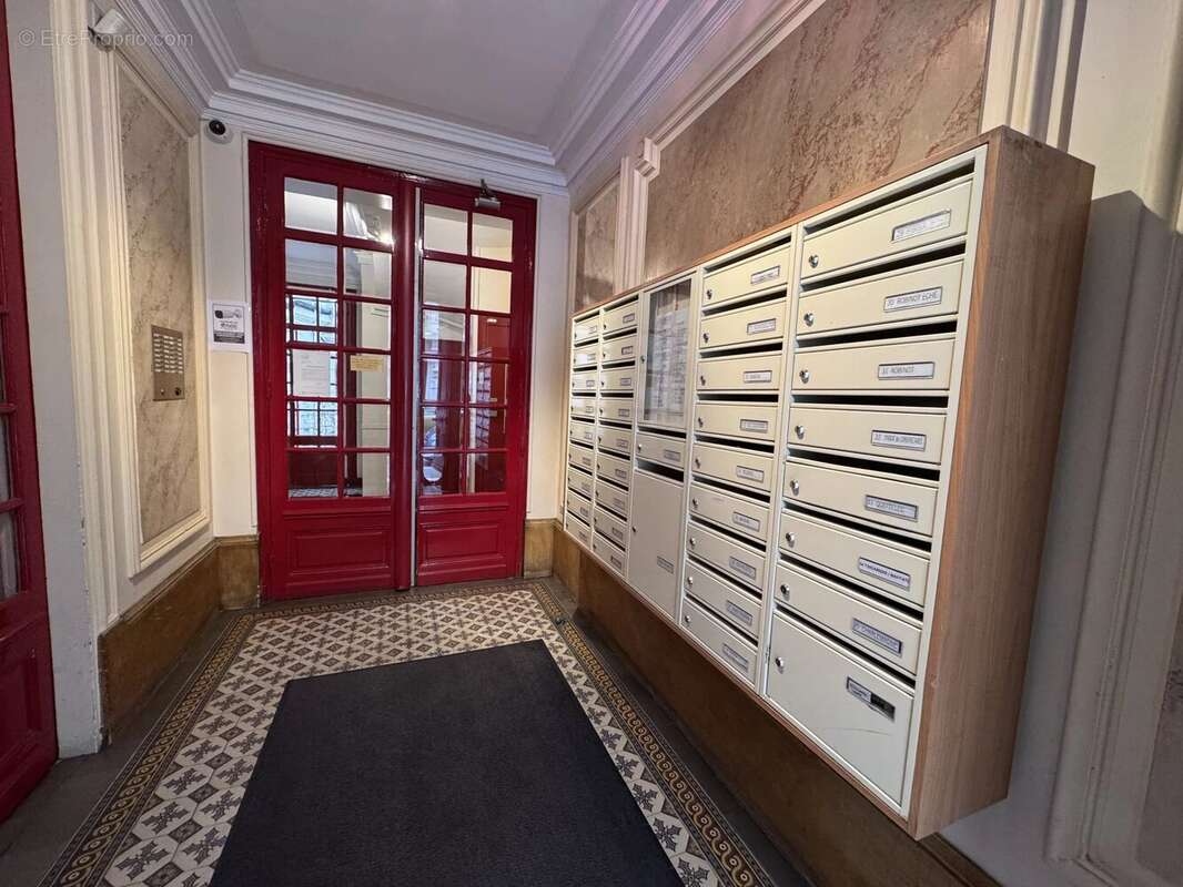 Appartement à PARIS-18E