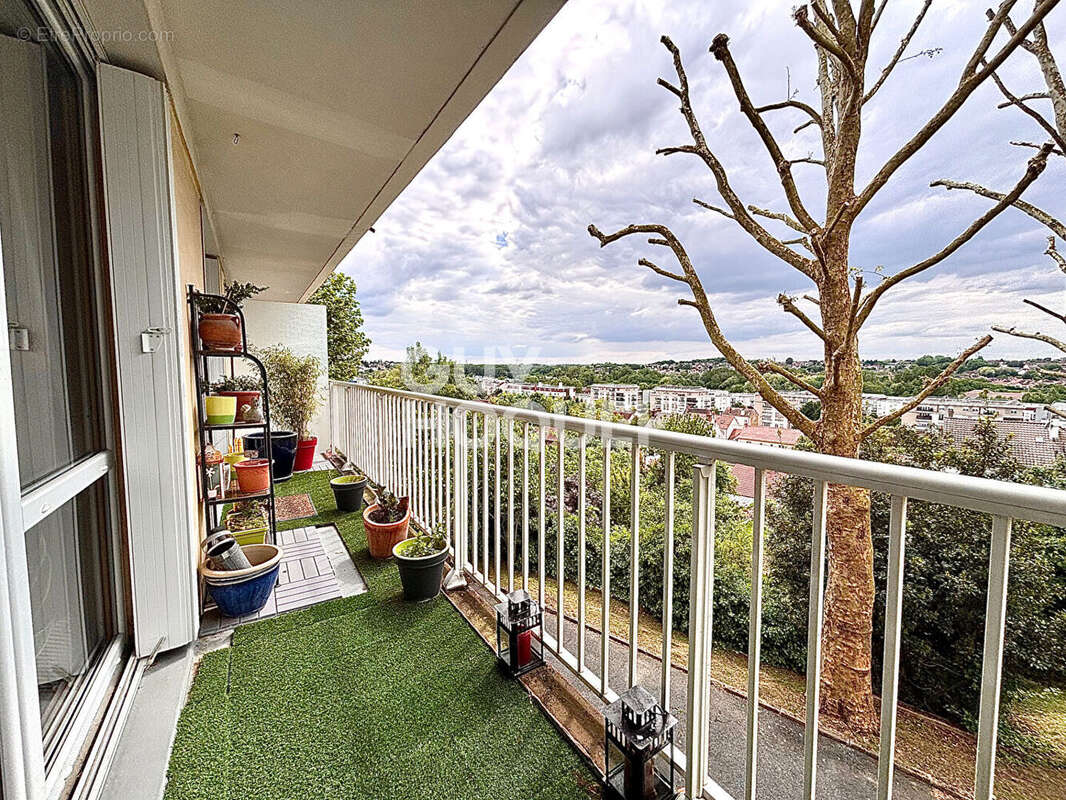 Appartement à CORBEIL-ESSONNES