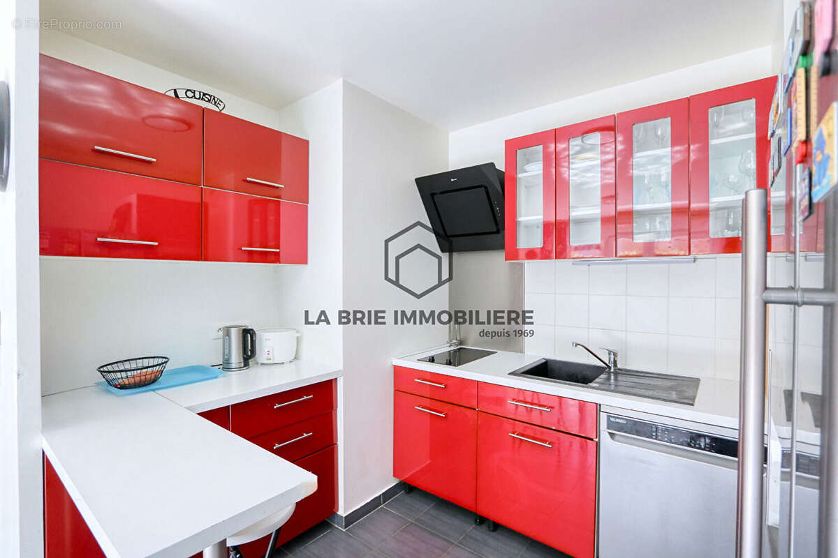 Appartement à BRIE-COMTE-ROBERT