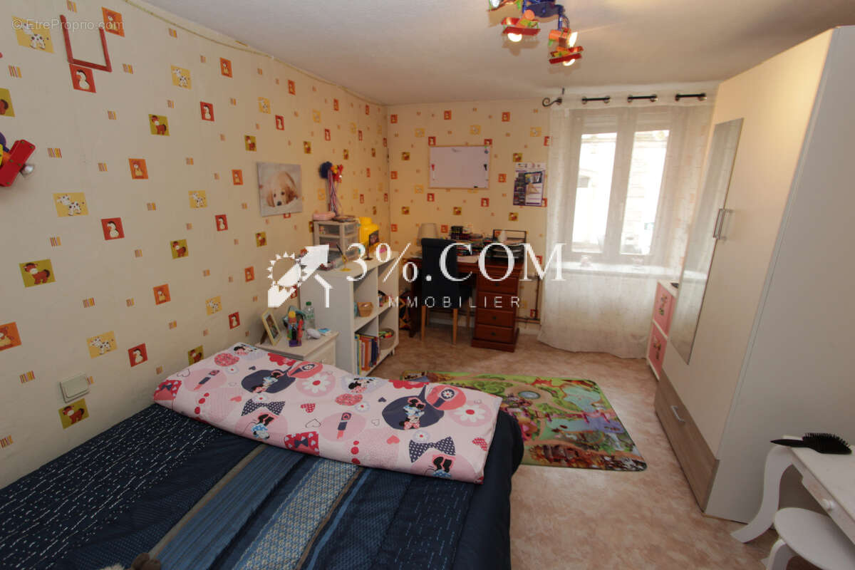 Maison 6 pièces - 4 chambres - local commercial - photo 5