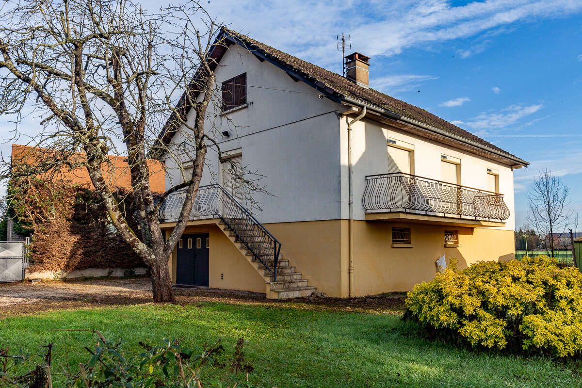 Maison à LONGECOURT-EN-PLAINE