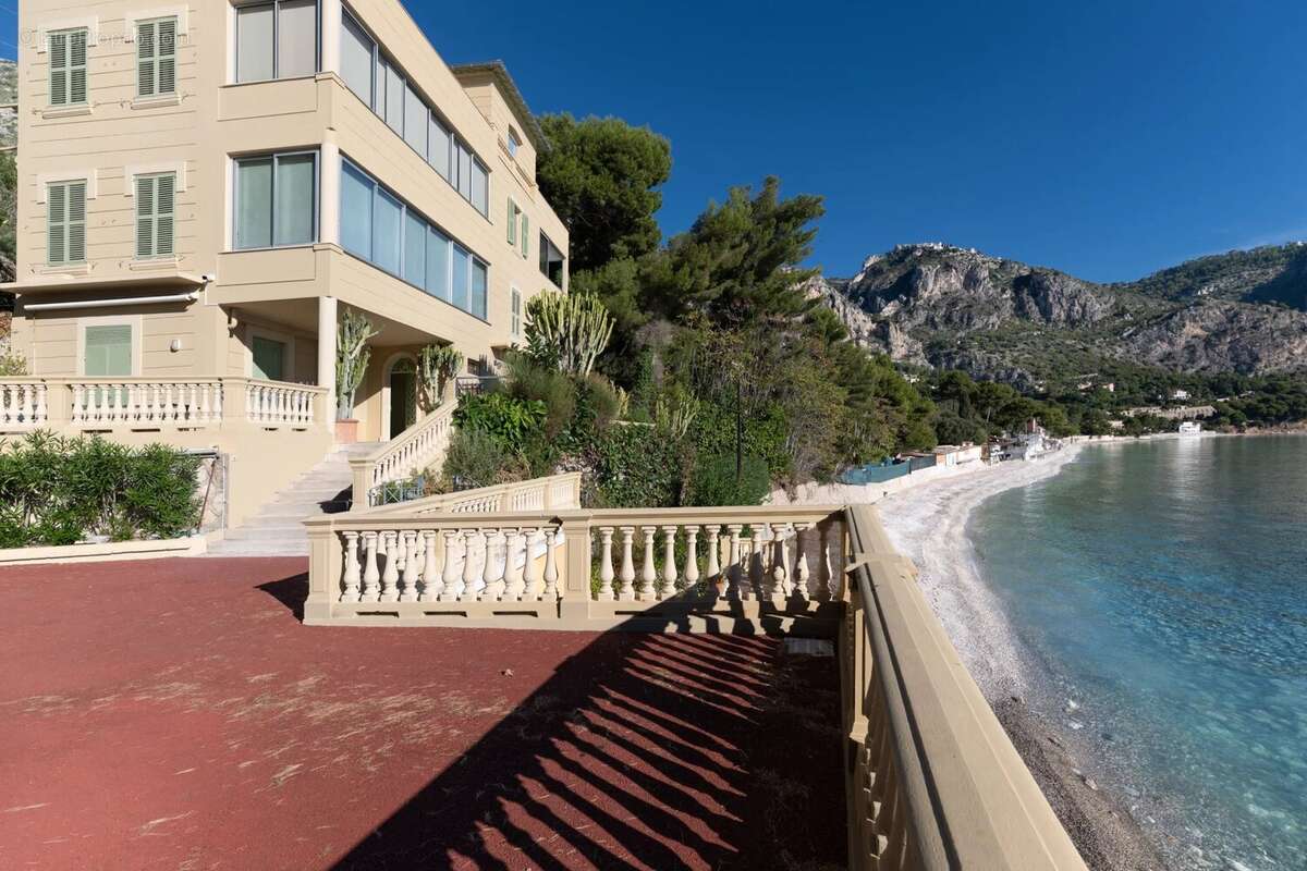Appartement à EZE