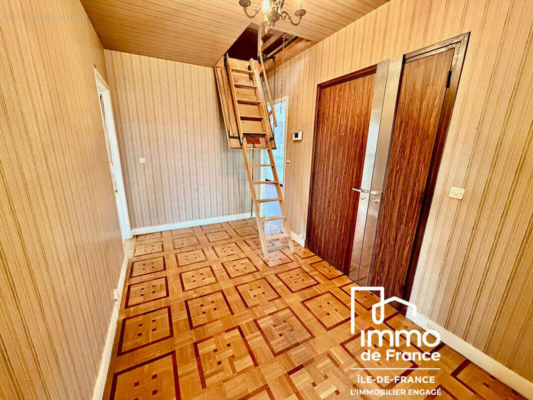 Appartement à VERSAILLES