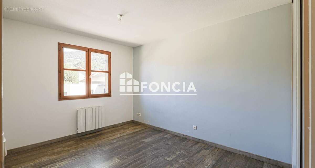  Appartement T3 - Herbeys (38320) - photo 8