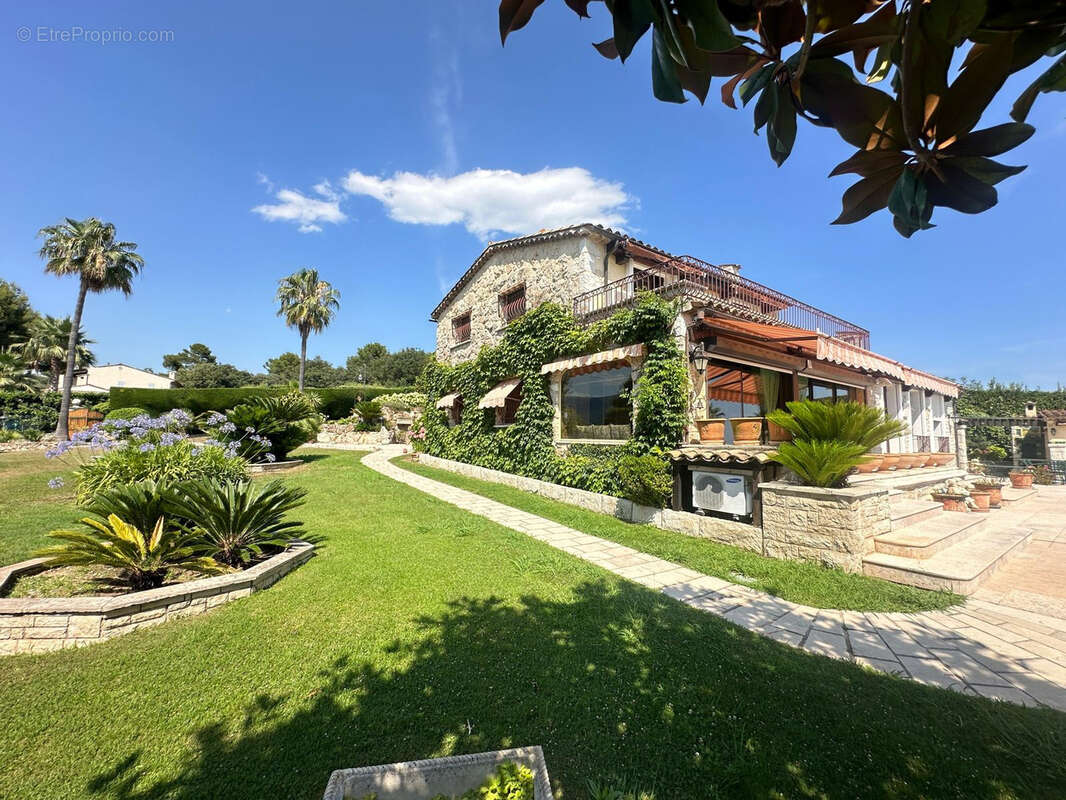 Maison à LA COLLE-SUR-LOUP